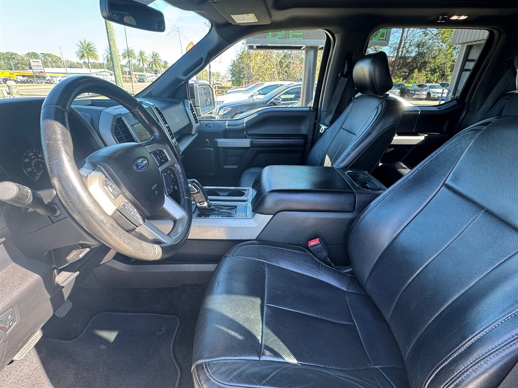 2018 Ford F150 Lariat photo