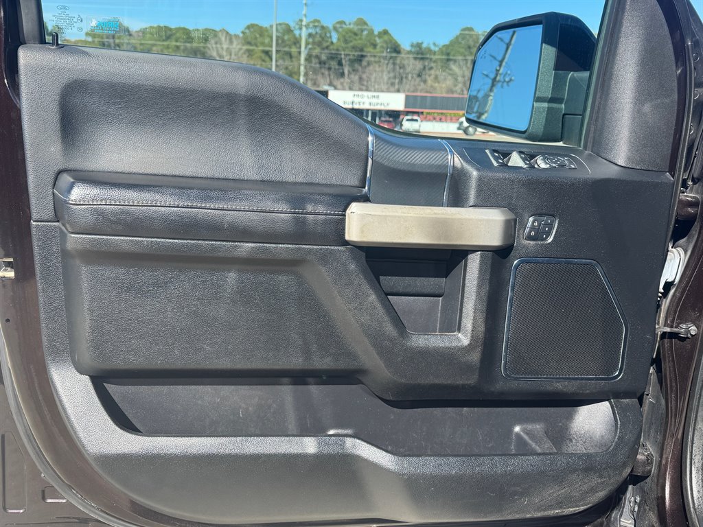 2018 Ford F150 Lariat photo