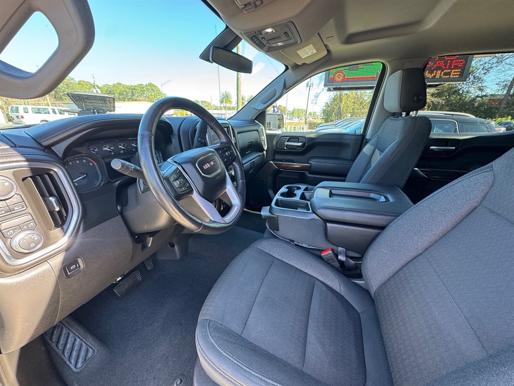 2019 GMC Sierra 1500 SLE photo