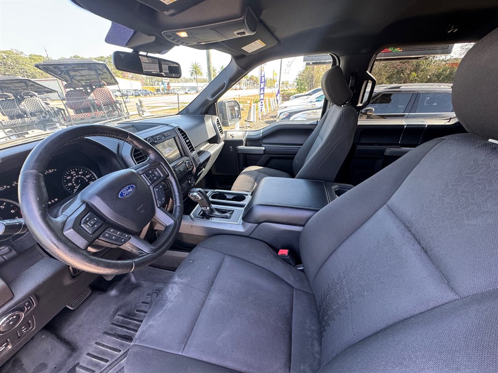 2019 Ford F150 XLT photo