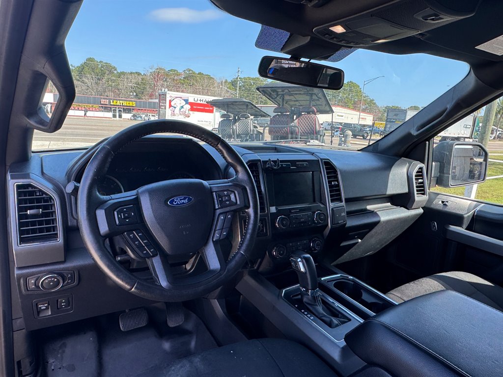 2019 Ford F150 XLT photo