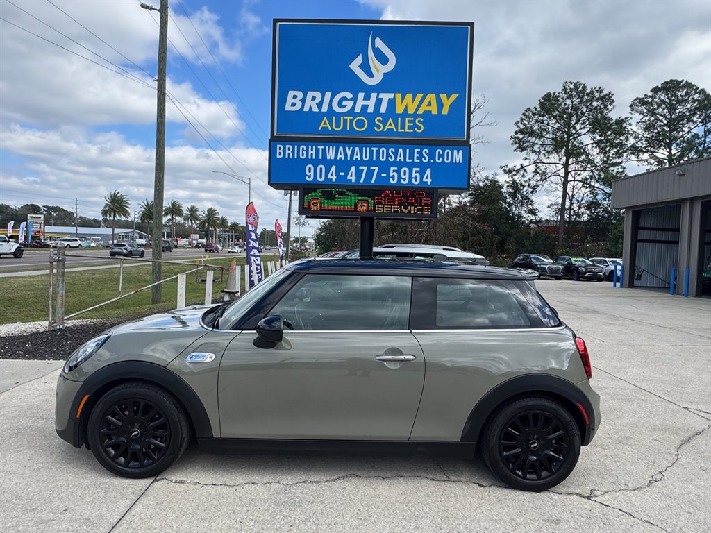 2019 MINI Cooper S photo