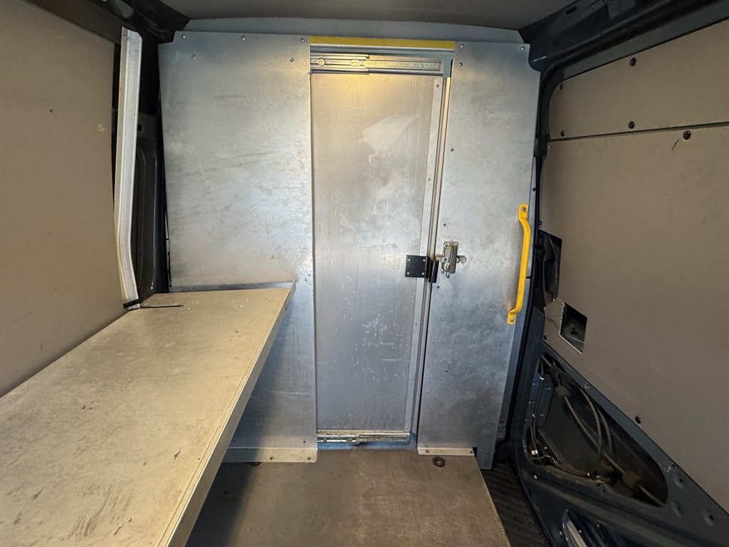 2018 Mercedes-Benz Sprinter 2500 STD Roof photo