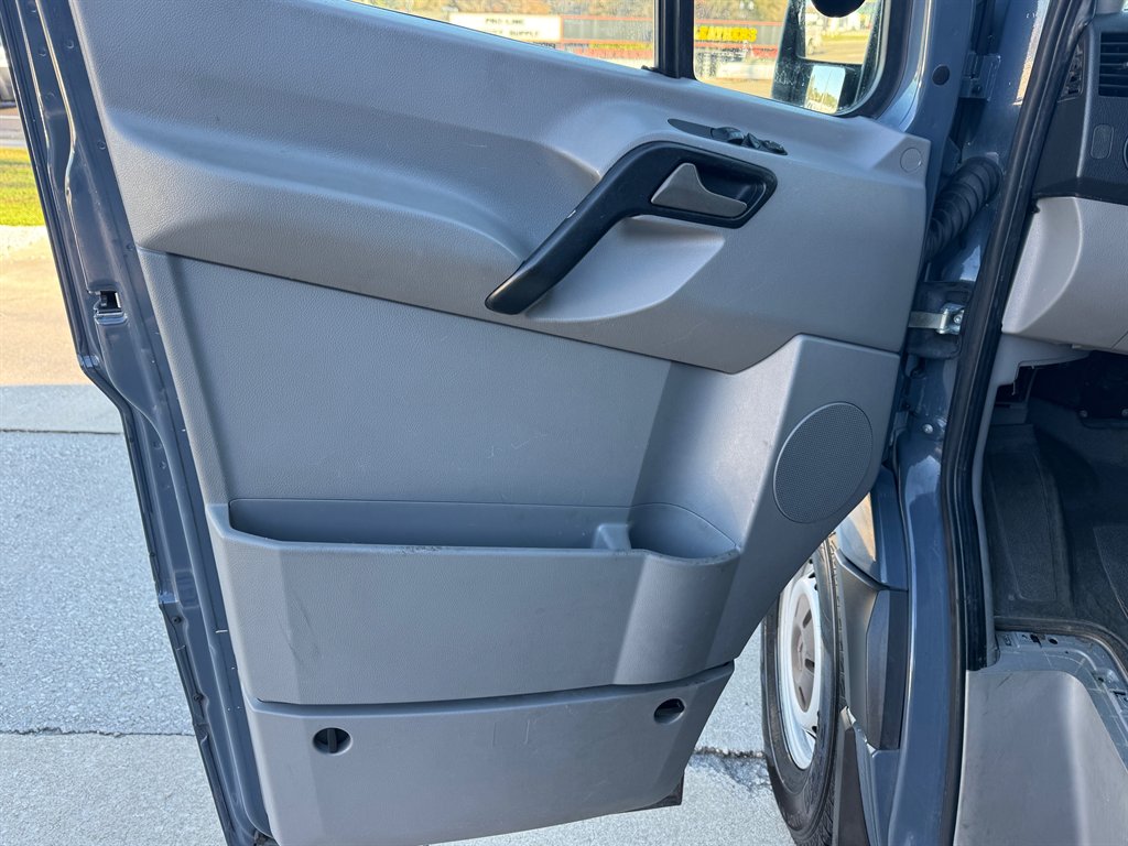 2018 Mercedes-Benz Sprinter 2500 STD Roof photo