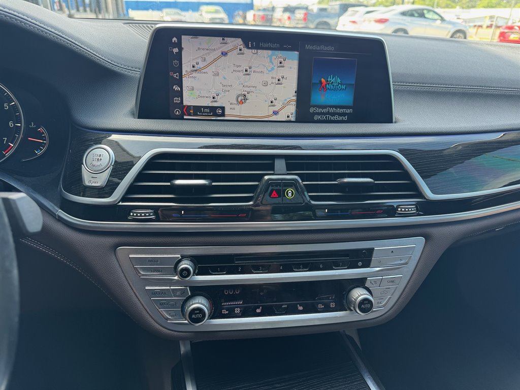 2018 BMW 7-Series 740i photo