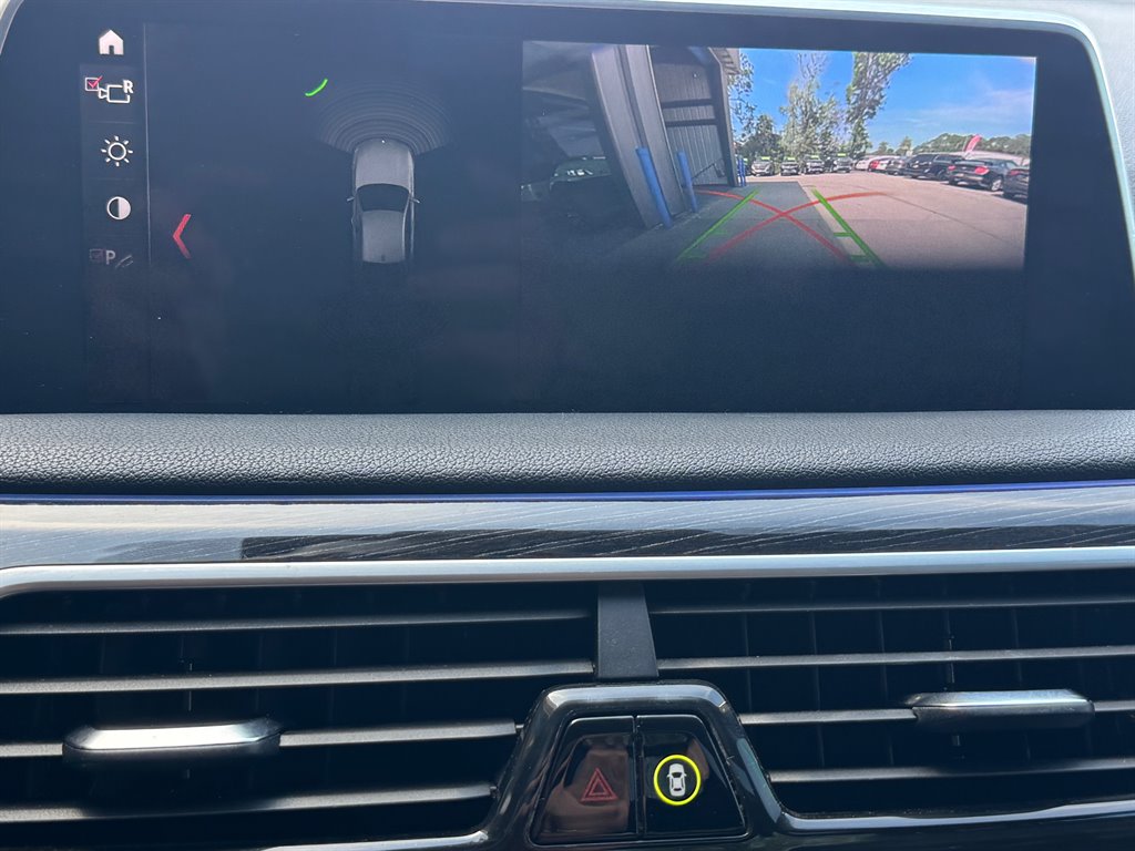 2018 BMW 7-Series 740i photo