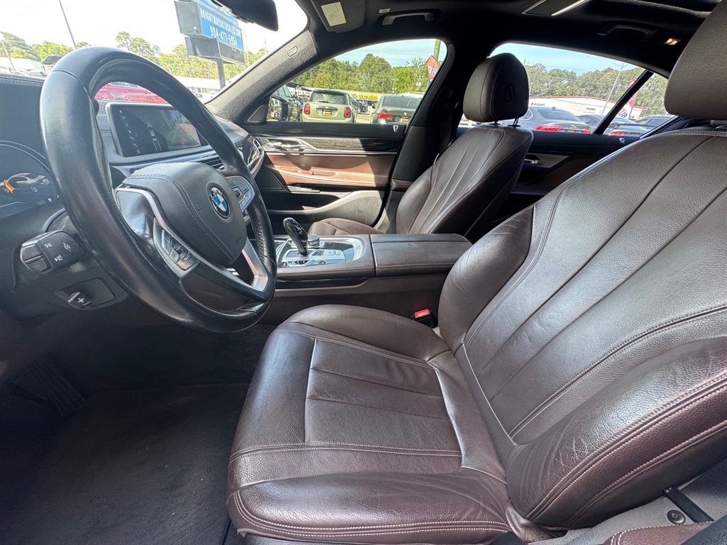 2018 BMW 7-Series 740i photo
