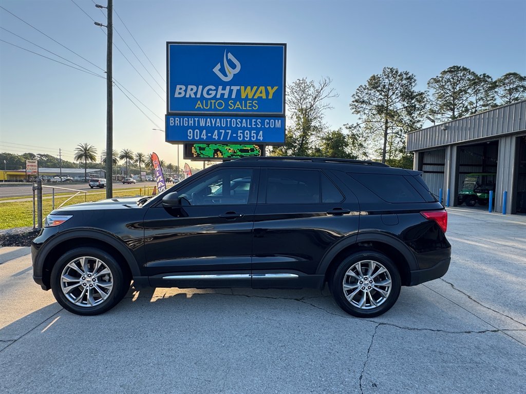 2020 Ford Explorer XLT photo