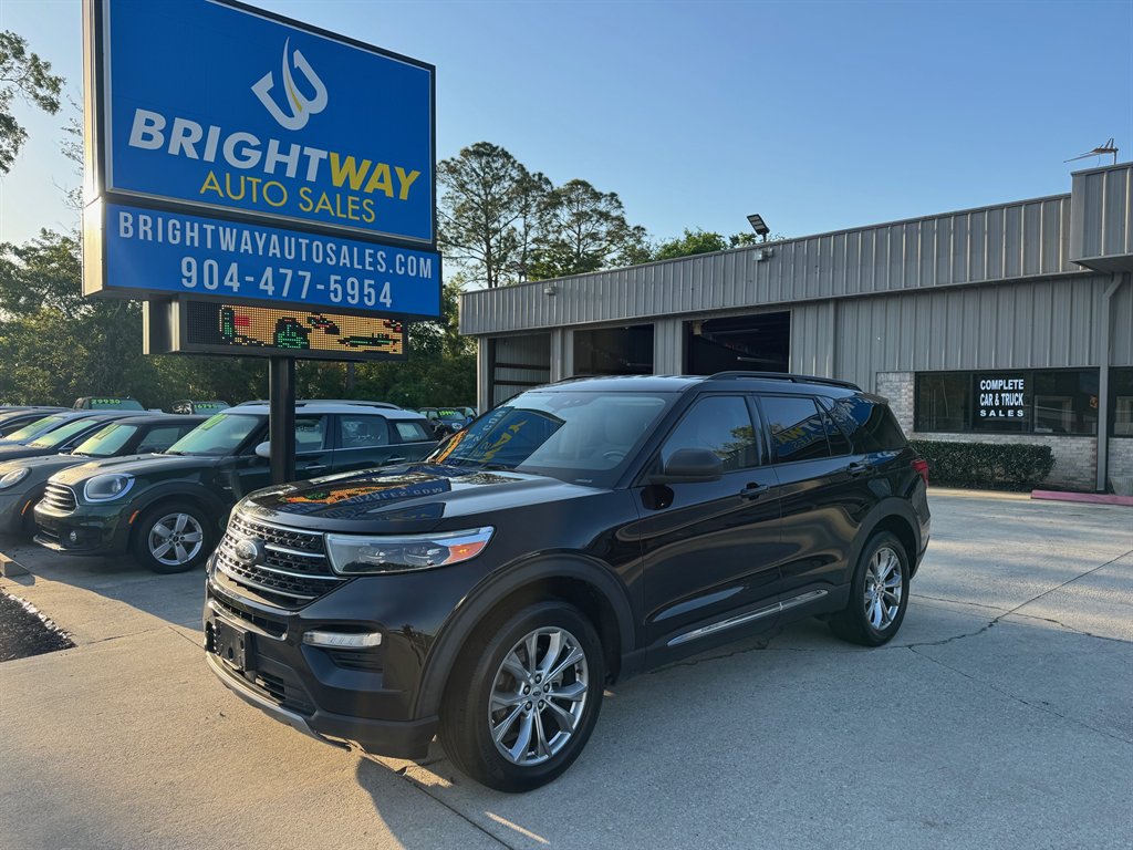 2020 Ford Explorer XLT photo