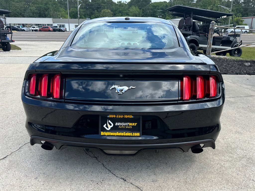 2017 Ford Mustang ECO Premium photo