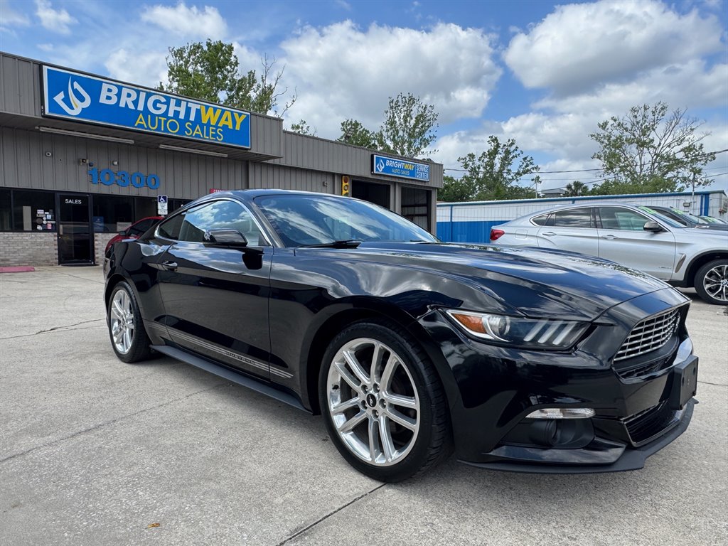2017 Ford Mustang ECO Premium photo