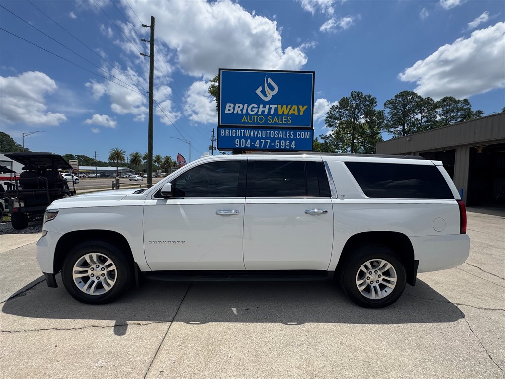 2018 Chevrolet Suburban 1500 LT photo