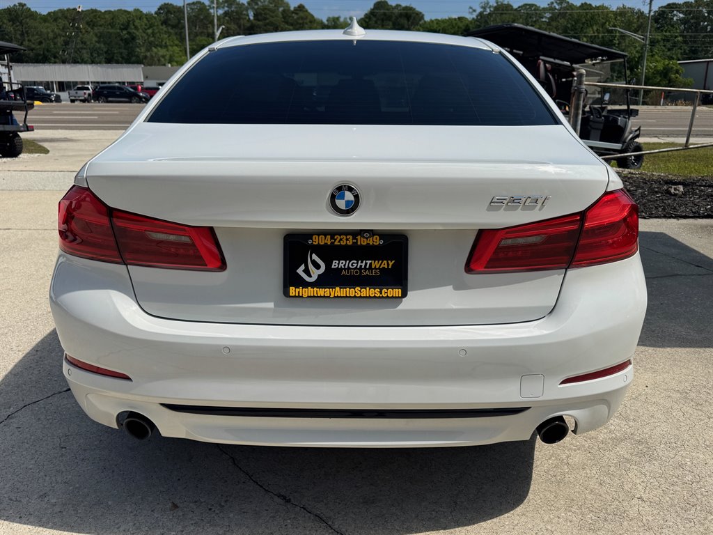 2018 BMW 5-Series 530i photo