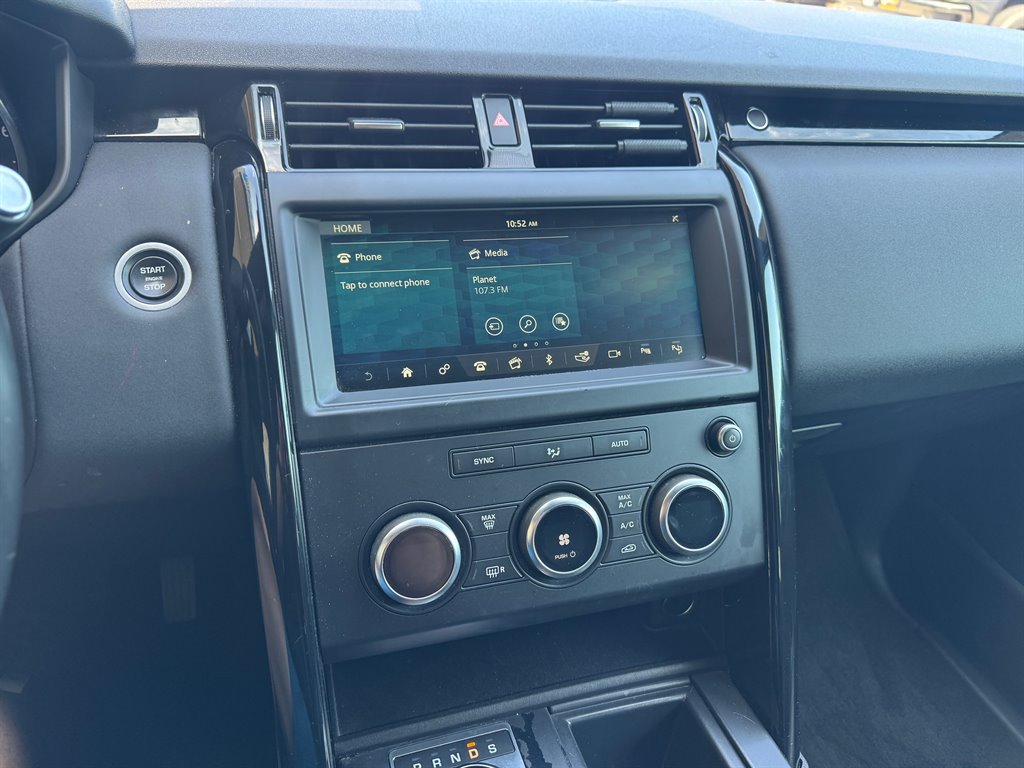 2020 Land Rover Discovery SE photo