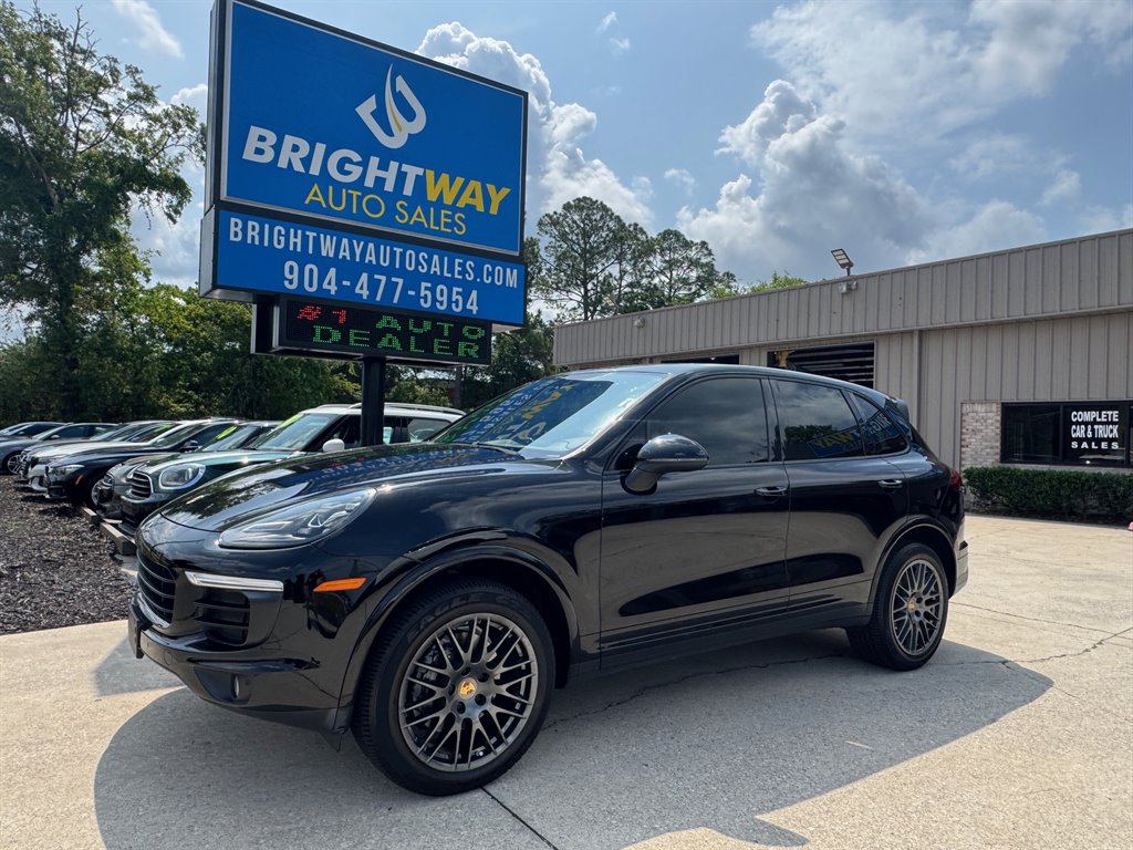 2018 Porsche Cayenne Platinum Edition photo