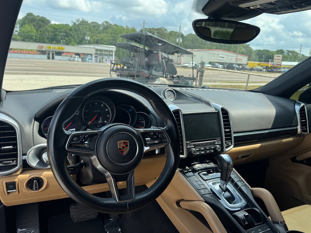 2018 Porsche Cayenne Platinum Edition photo