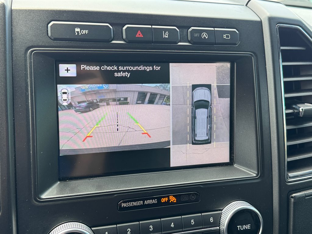 2018 Ford Expedition Max Limited photo