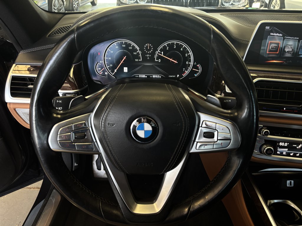 2016 BMW 7-Series 740i photo