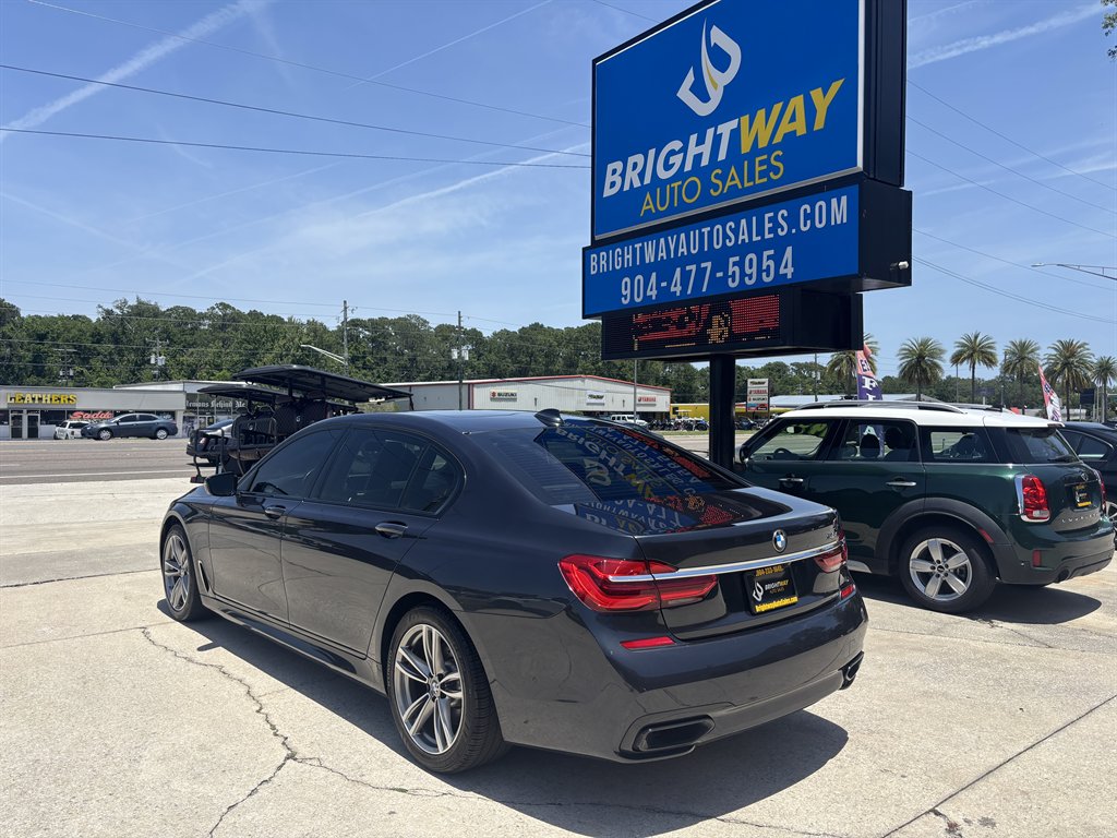 2016 BMW 7-Series 740i photo