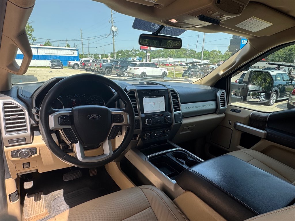 2017 Ford F250sd Lariat photo