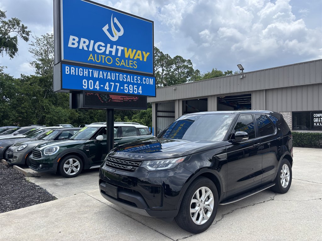 2020 Land Rover Discovery - $17,900