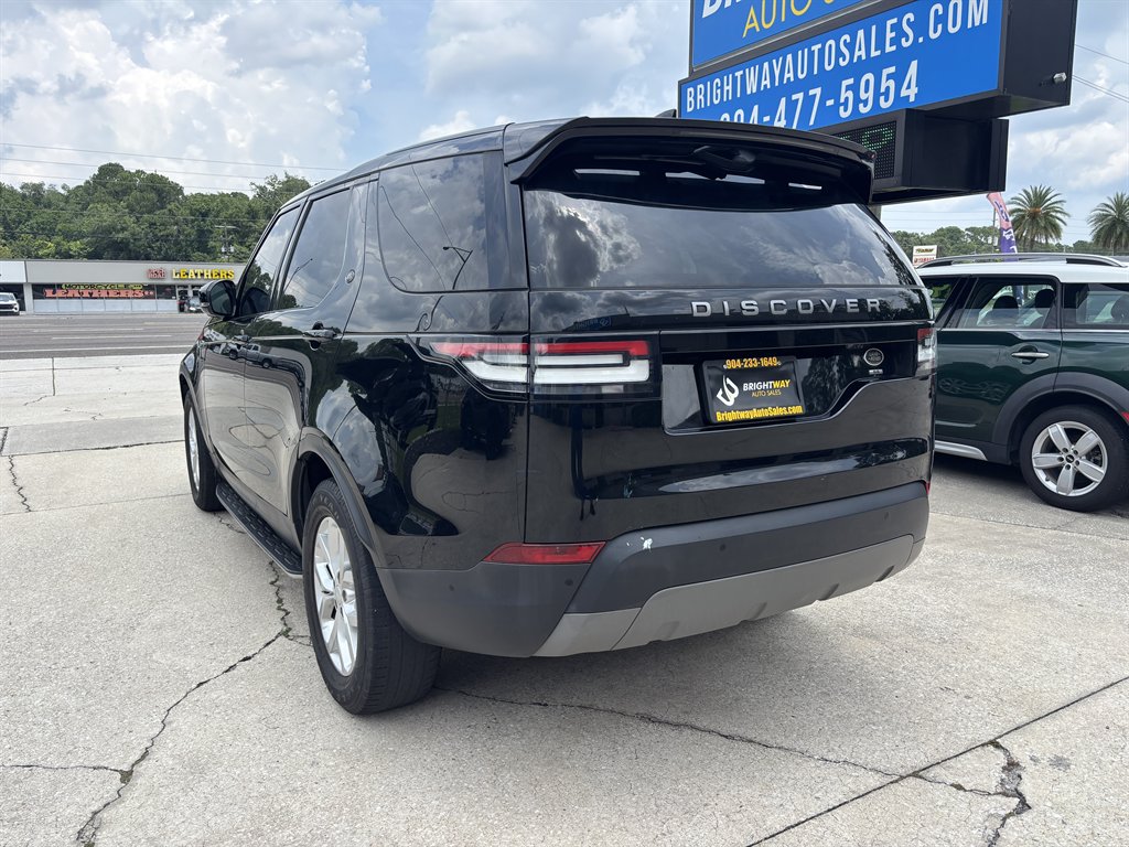 2020 Land Rover Discovery - $17,900