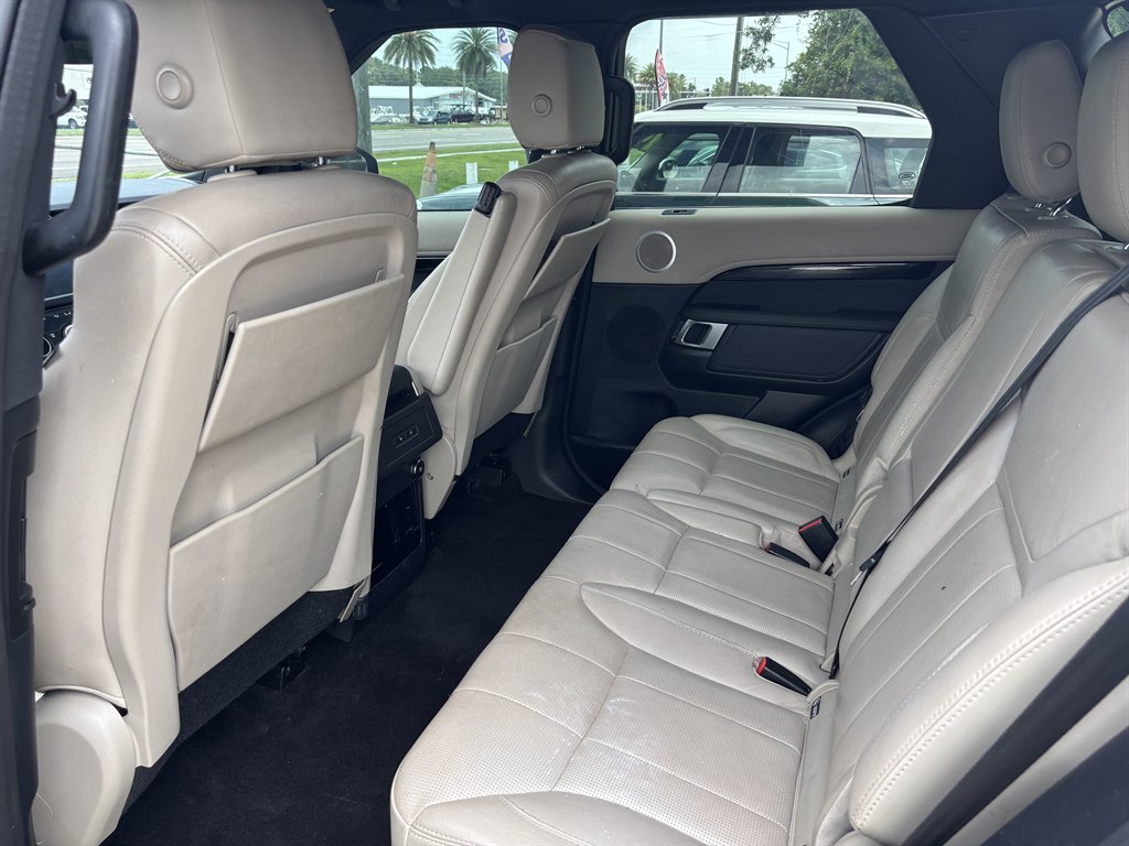 2020 Land Rover Discovery - $17,900