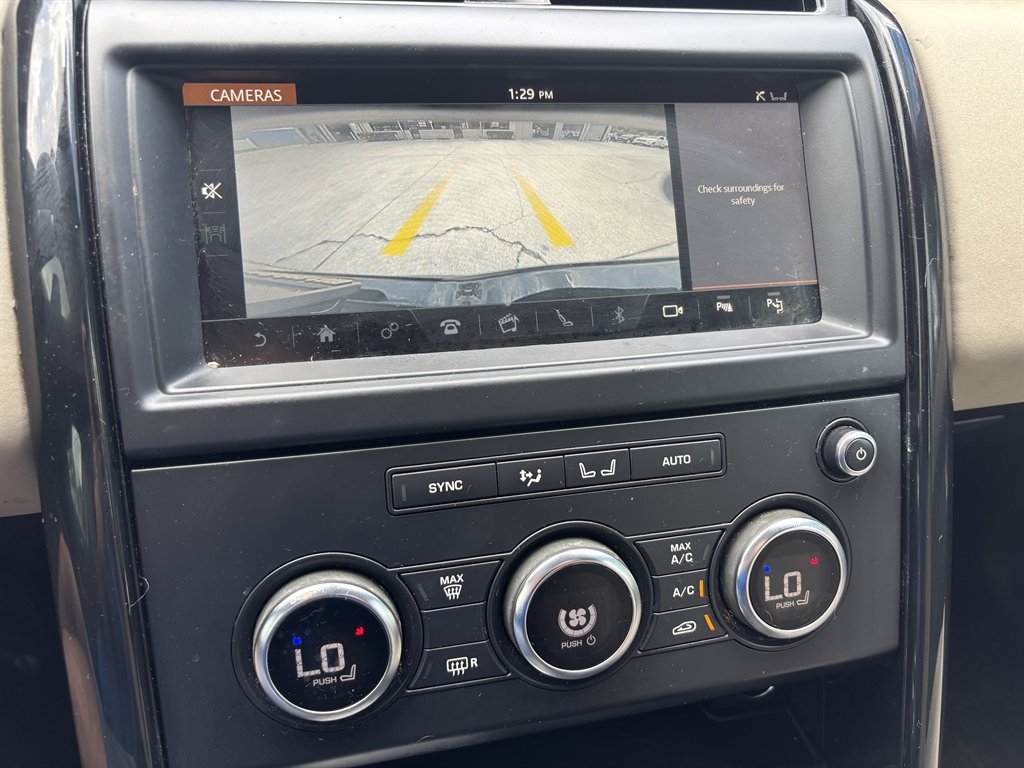 2020 Land Rover Discovery - $17,900