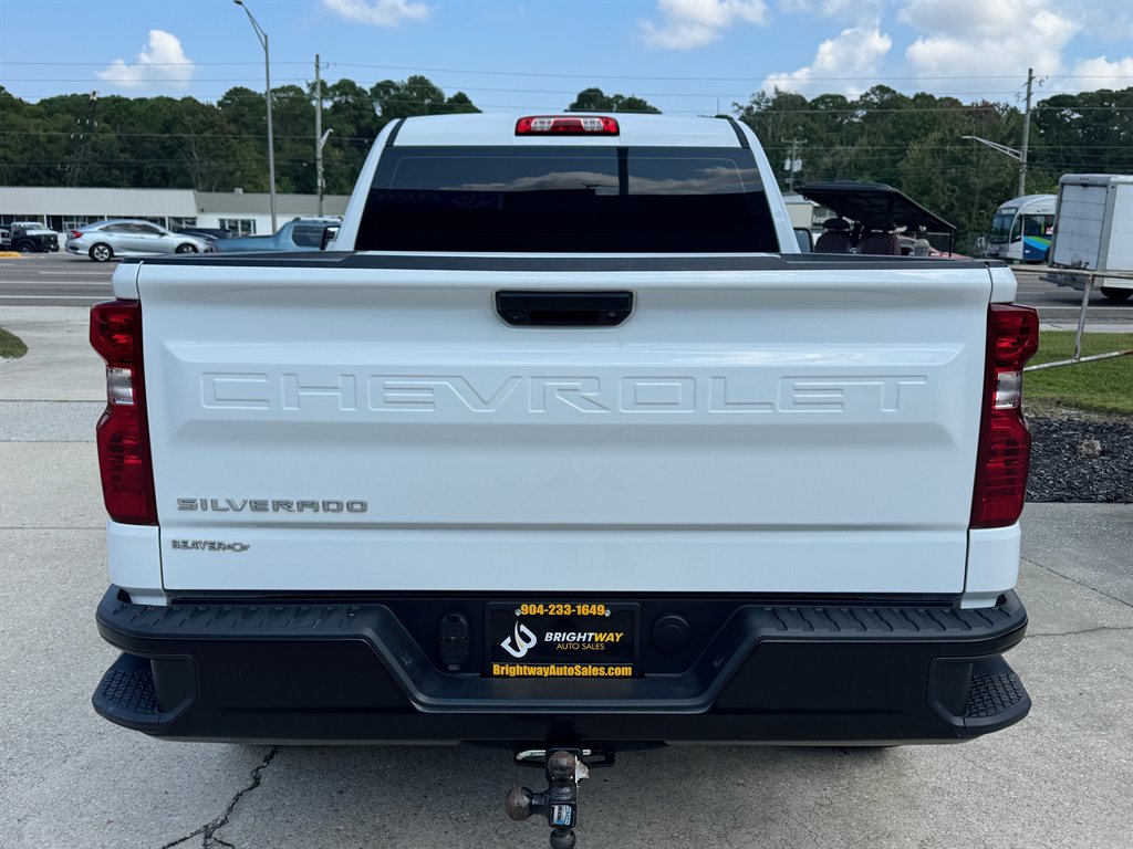 2024 Chevrolet Silverado 1500 photo 3