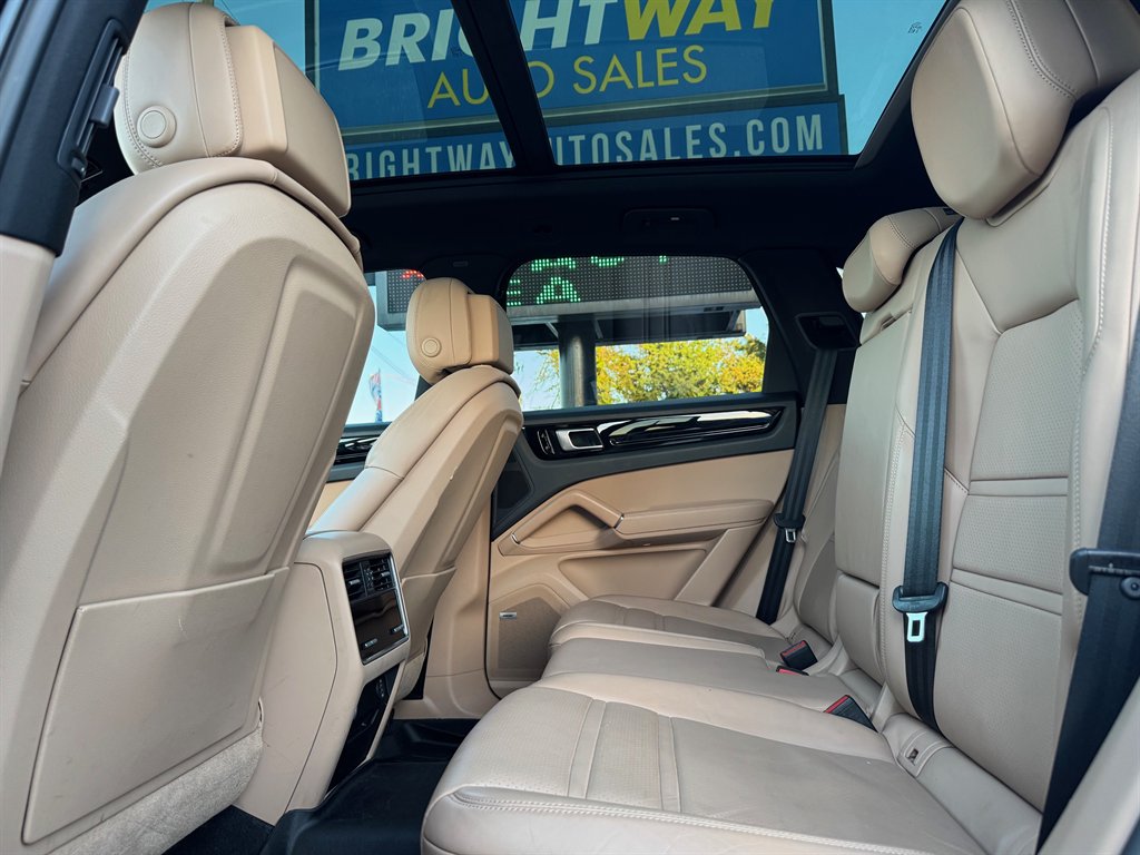 2019 Porsche Cayenne - $29,900