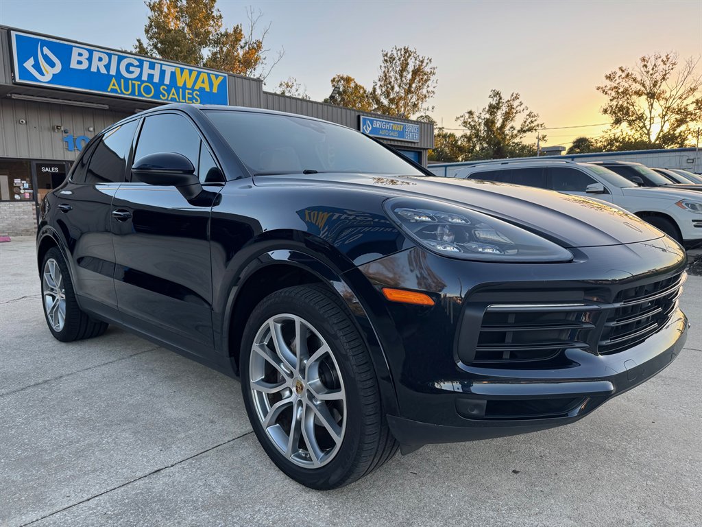 2019 Porsche Cayenne - $29,900