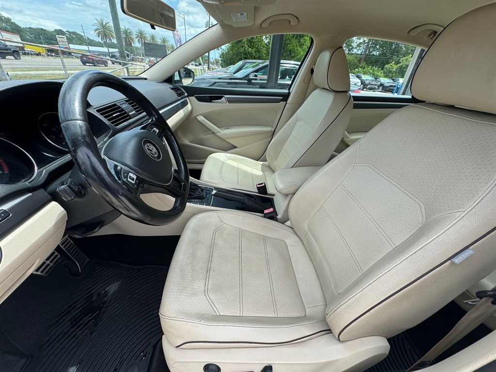 2018 Volkswagen Passat - $11,900