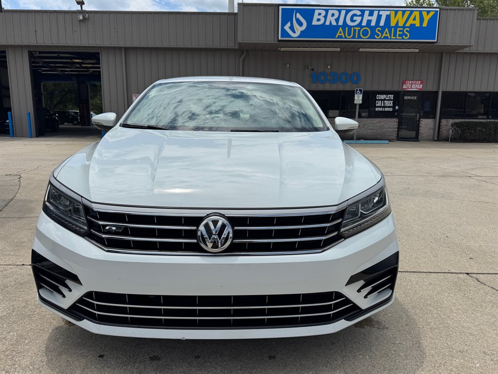 2018 Volkswagen Passat - $11,900