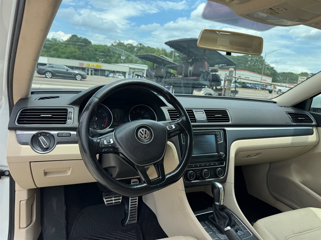 2018 Volkswagen Passat - $11,900