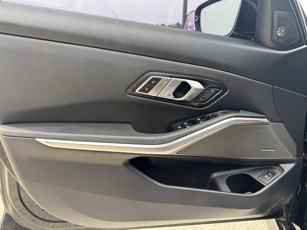 2021 BMW 3 Series - $20,900