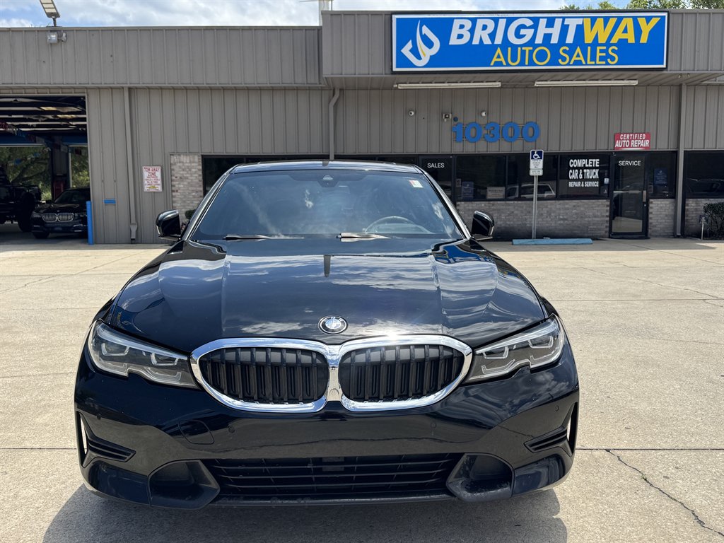 2021 BMW 3 Series - $20,900