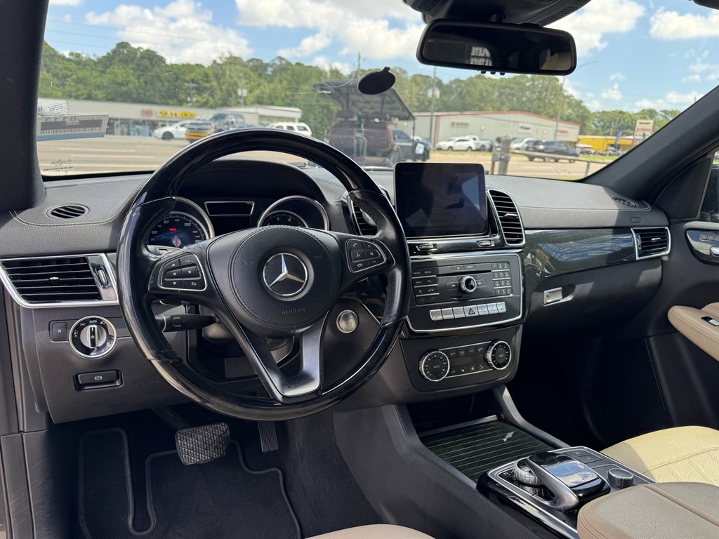 2017 Mercedes-Benz GLS - $20,900