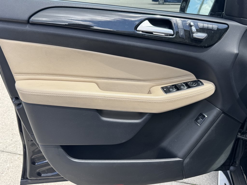 2017 Mercedes-Benz GLS - $20,900
