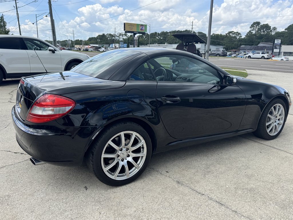 2005 Mercedes-Benz SLK-Class - $10,900
