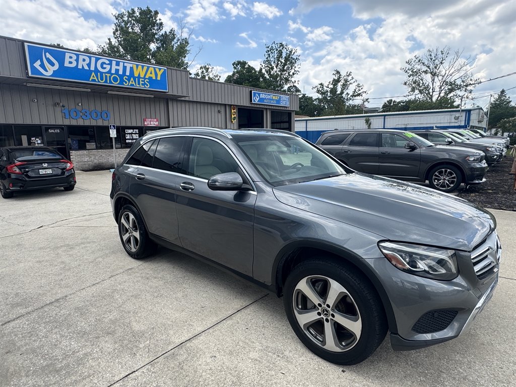 2019 Mercedes-Benz C-Class - $17,500