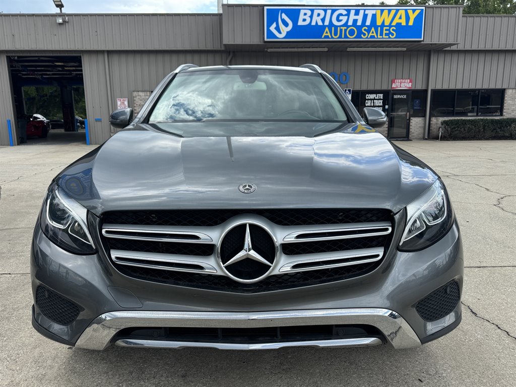 2019 Mercedes-Benz C-Class - $17,500