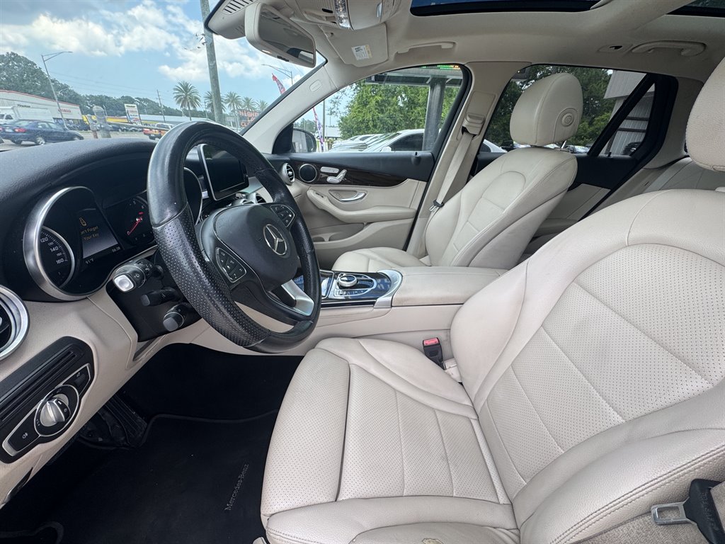 2019 Mercedes-Benz C-Class - $17,500