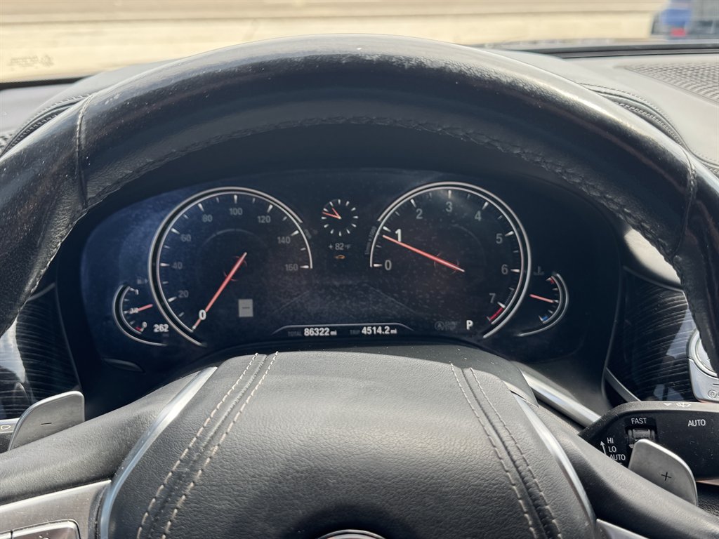2019 BMW 740i - $21,900