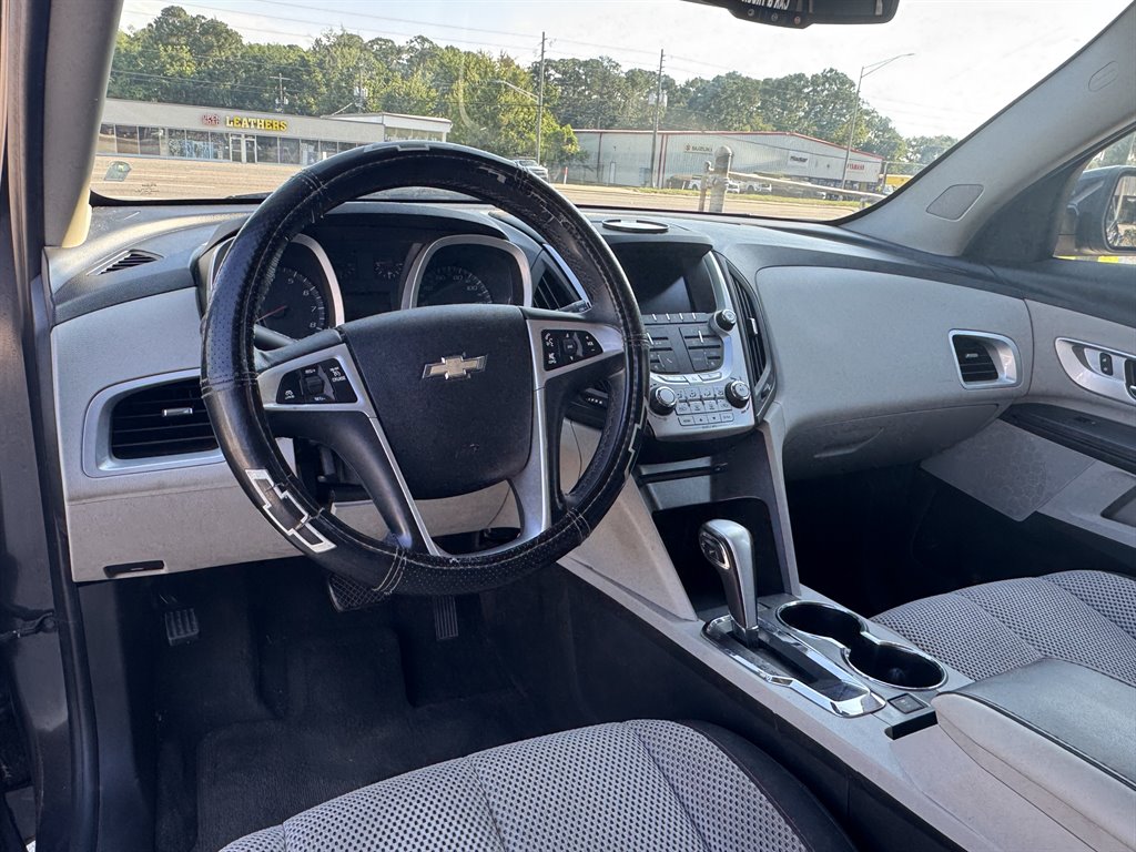 2015 Chevrolet Equinox - $8,900