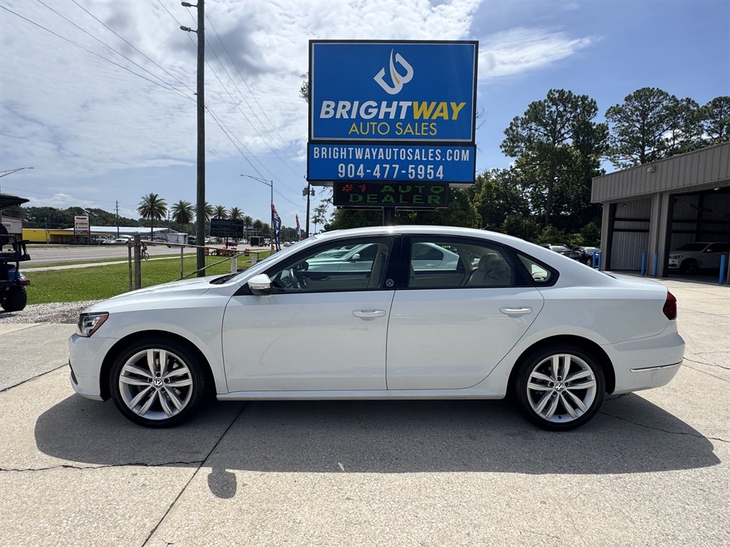 2019 Volkswagen Passat - $15,900