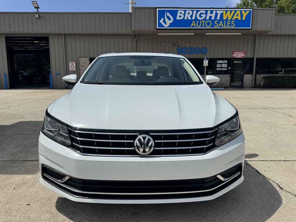 2019 Volkswagen Passat - $15,900