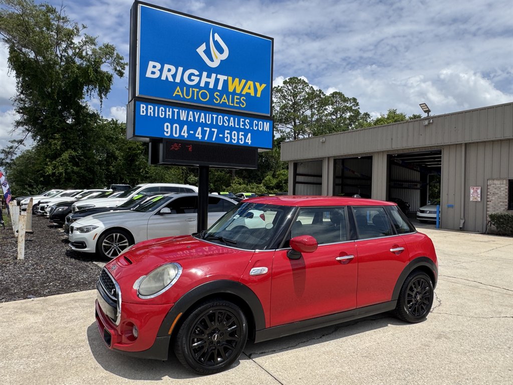 2020 MINI Hardtop - $15,900