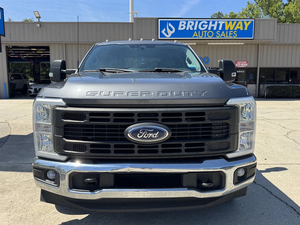 2023 Ford F-350 - $49,900