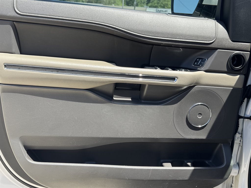 2018 Ford Expedition - $19,900
