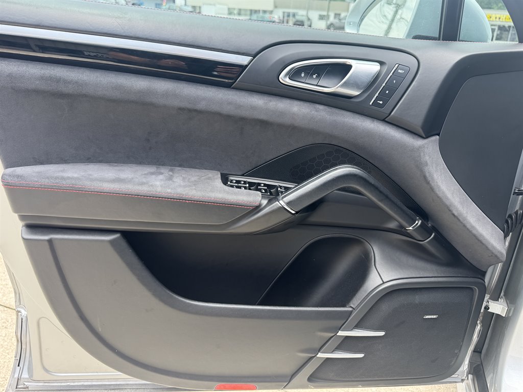 2018 Porsche Cayenne - $26,500